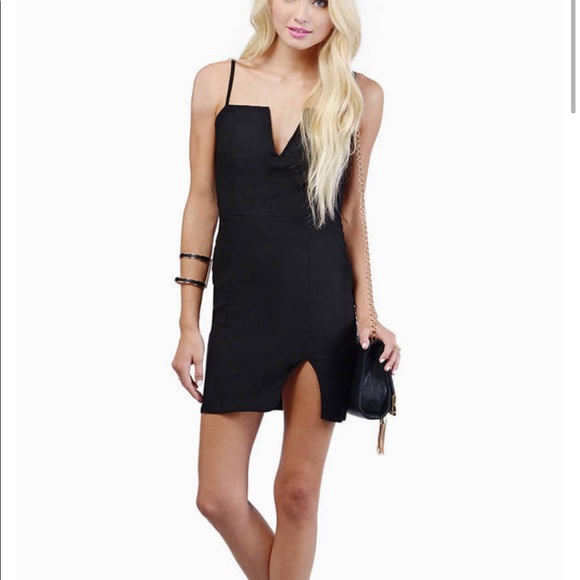 Tobi “In a Vision” Dress - Picture 2 of 4